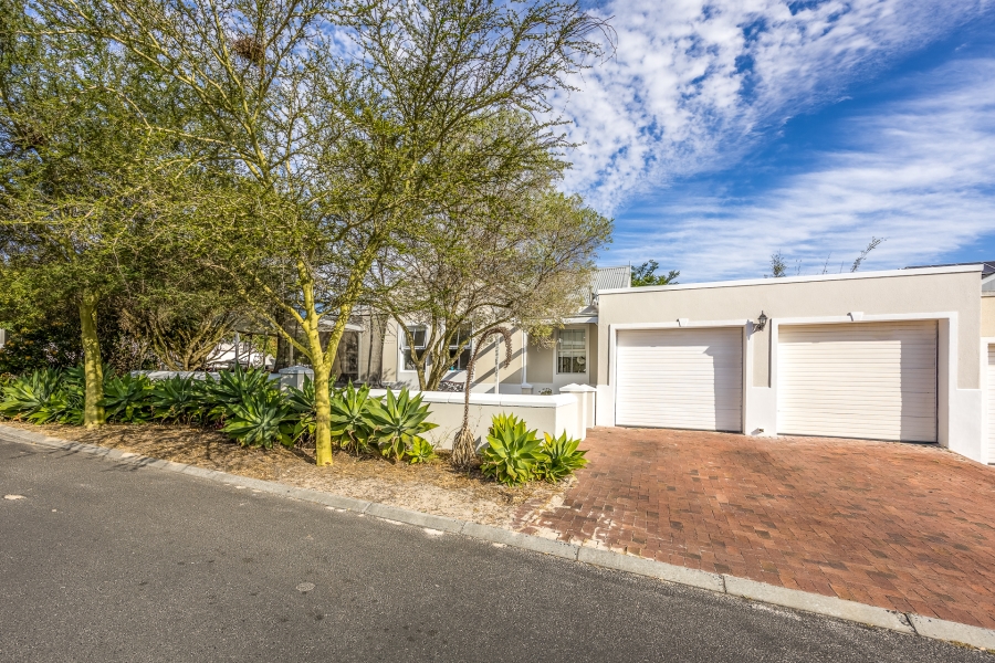 3 Bedroom Property for Sale in Zevenzicht Western Cape